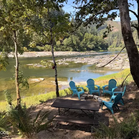 23544 State Highway 38, Elkton, OR 97436