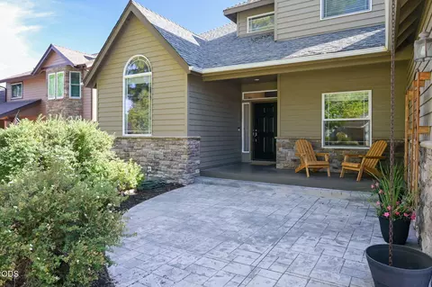 Exterior - 19976 Heron Loop, Bend, OR 97702 photo 2 of 11