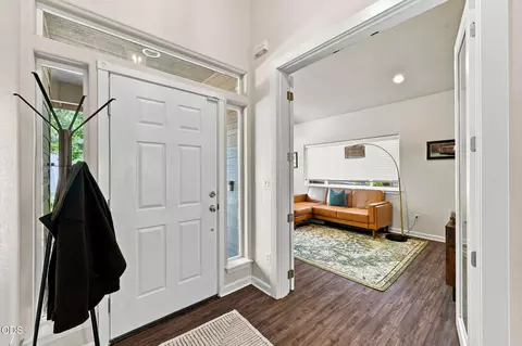 Entry Way - 19976 Heron Loop, Bend, OR 97702 photo 3 of 10