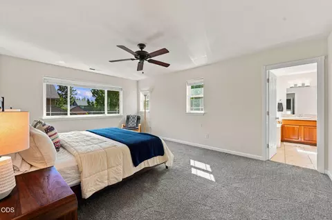 Bedroom - 19976 Heron Loop, Bend, OR 97702 photo 5 of 5