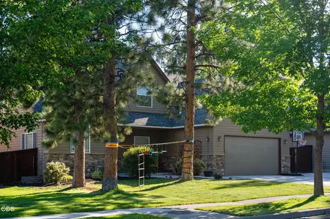 Exterior - 19976 Heron Loop, Bend, OR 97702 photo 5 of 11