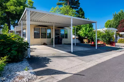 3431 S Pacific Hwy #SPC 147, Medford, OR 97501