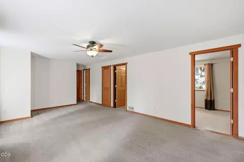 Living - 16970 Quartz Hill Rd, Bend, OR 97707 photo 8 of 8