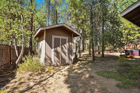 Exterior - 16970 Quartz Hill Rd, Bend, OR 97707 photo 11 of 11