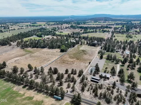 View/Area - 19411 Dayton Rd, Bend, OR 97703 photo 4 of 6
