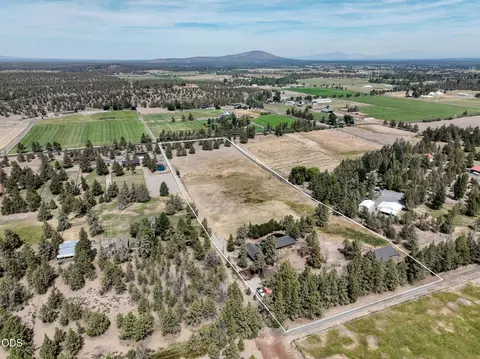 View/Area - 19411 Dayton Rd, Bend, OR 97703 photo 3 of 6