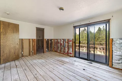 Bedroom - 19411 Dayton Rd, Bend, OR 97703 photo 1 of 2