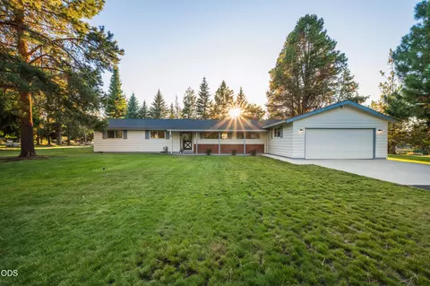 61909 Skyline View Dr, Bend, OR 97702