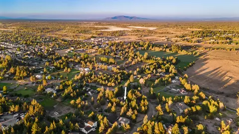 View/Area - 61909 Skyline View Dr, Bend, OR 97702 photo 3 of 5