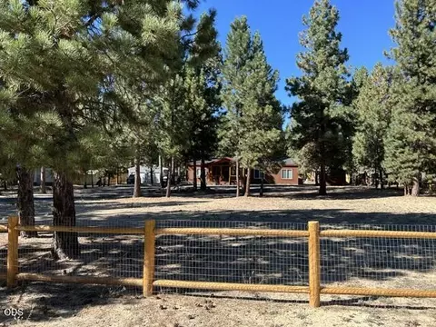 Exterior - 1671 Hackett Dr, La Pine, OR 97739 photo 10 of 15