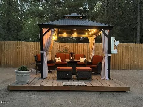 Exterior - 1671 Hackett Dr, La Pine, OR 97739 photo 6 of 15