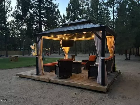 Exterior - 1671 Hackett Dr, La Pine, OR 97739 photo 5 of 15