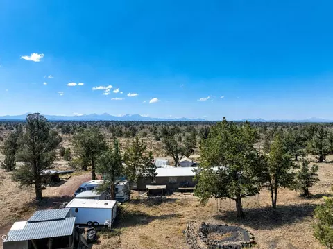 62888 Bend Rd, Bend, OR 97701 photo 2