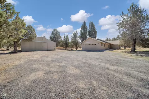 3928 SE Umatilla Loop, Prineville, OR 97754