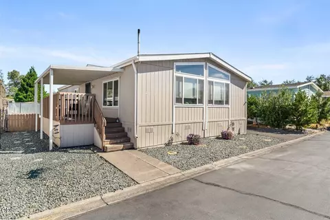 3555 S Pacific Hwy #SPC 188, Medford, OR 97501