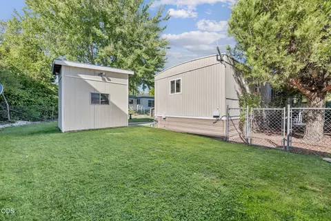 515 E Main St UNIT 6, Rogue River, OR 97537 photo 8