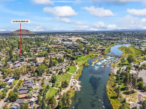 View/Area - Undisclosed, Bend, OR 97703 photo 2 of 11