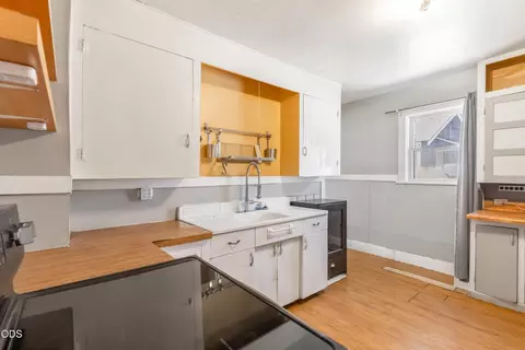 Kitchen - Undisclosed, Bend, OR 97703 photo 1 of 4
