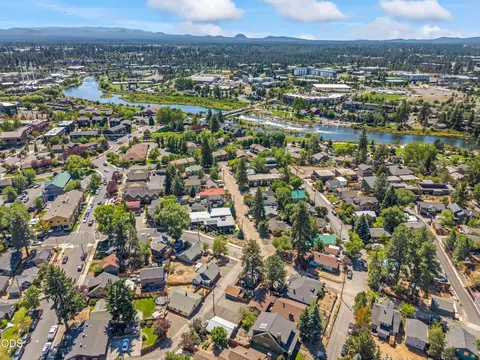 View/Area - Undisclosed, Bend, OR 97703 photo 3 of 11