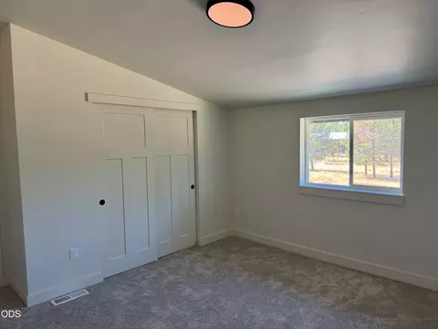 Bedroom - 9004 Split Rail Rd #0, La Pine, OR 97739 photo 5 of 6