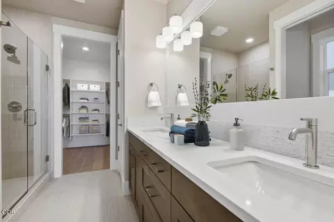 Bath - 3030 NW Celilo Ln, Bend, OR 97703 photo 1 of 2