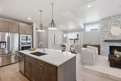 Kitchen - 3030 NW Celilo Ln, Bend, OR 97703 photo 1 of 4