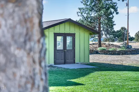 Exterior - 21485 Modoc Ln, Bend, OR 97702 photo 16 of 16
