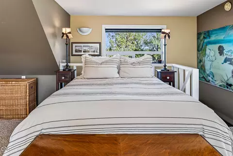 Bedroom - 21485 Modoc Ln, Bend, OR 97702 photo 2 of 8