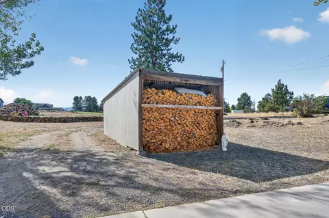 Other - 21485 Modoc Ln, Bend, OR 97702 photo 7 of 20