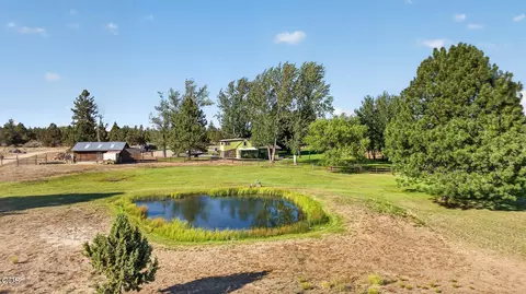 Exterior - 21485 Modoc Ln, Bend, OR 97702 photo 1 of 16