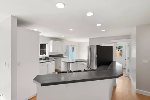 Kitchen - 2245 NE Shepard Rd, Bend, OR 97701 photo 1 of 4