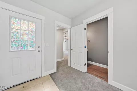 Entry Way - 2245 NE Shepard Rd, Bend, OR 97701 photo 1 of 1