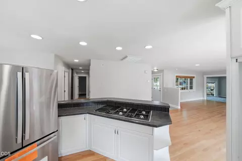 Kitchen - 2245 NE Shepard Rd, Bend, OR 97701 photo 3 of 4