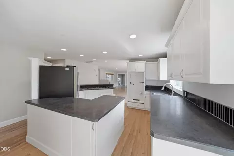 Kitchen - 2245 NE Shepard Rd, Bend, OR 97701 photo 4 of 4