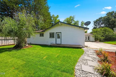 Exterior - 2245 NE Shepard Rd, Bend, OR 97701 photo 5 of 8