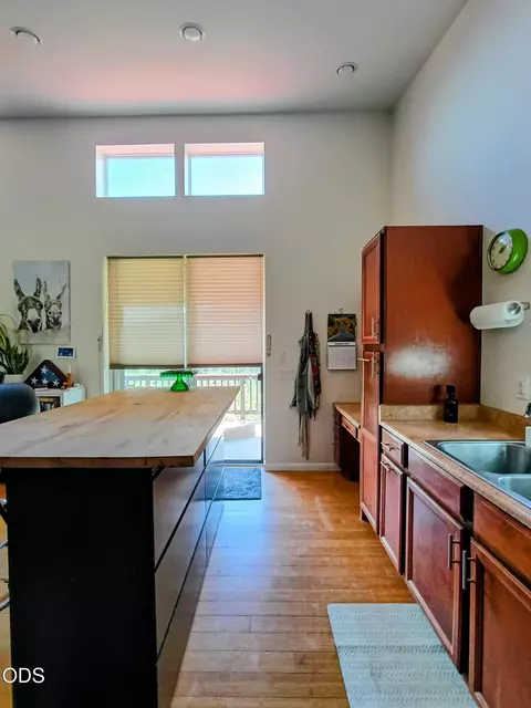 Kitchen - 1206 Upper Powell Creek Rd, Williams, OR 97544 photo 3 of 9