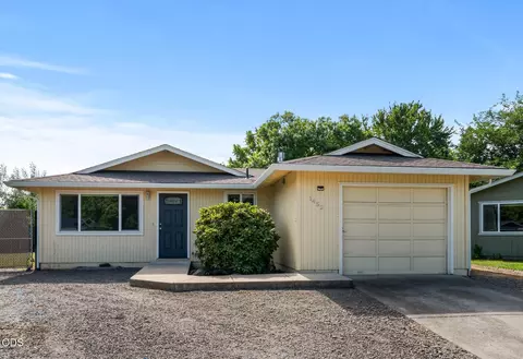 1452 Carolyn Cir, Medford, OR 97504