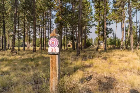 56691 Glowstone Loop, Bend, OR 97707 photo 14