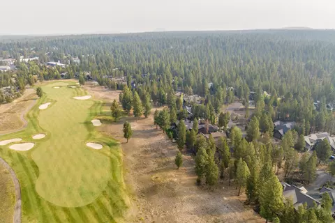 56691 Glowstone Loop, Bend, OR 97707 photo 10