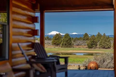 Exterior - 22311 Mcardle Rd, Bend, OR 97702 photo 7 of 8
