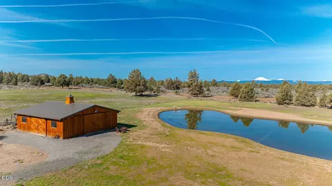 View/Area - 22311 Mcardle Rd, Bend, OR 97702 photo 6 of 8
