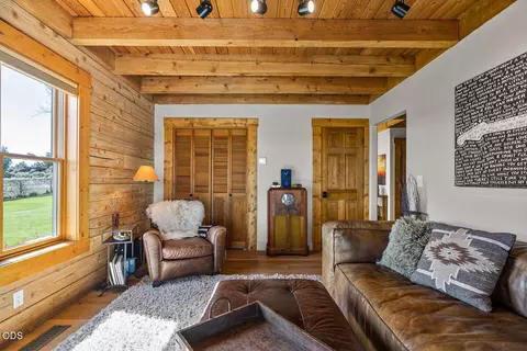 Living - 22311 Mcardle Rd, Bend, OR 97702 photo 2 of 6