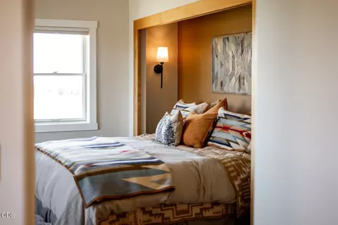 Bedroom - 22311 Mcardle Rd, Bend, OR 97702 photo 3 of 8