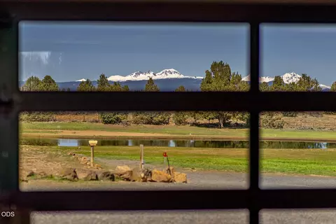 View/Area - 22311 Mcardle Rd, Bend, OR 97702 photo 1 of 8