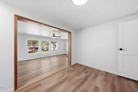 Living - 50858 Fawn Loop, La Pine, OR 97739 photo 11 of 11