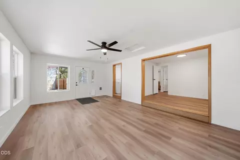 Living - 50858 Fawn Loop, La Pine, OR 97739 photo 10 of 11