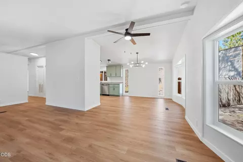 Living - 50858 Fawn Loop, La Pine, OR 97739 photo 5 of 11