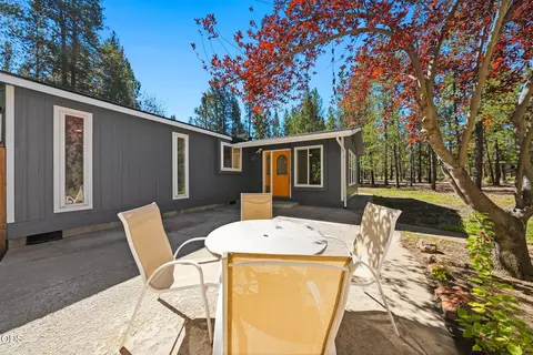 Exterior - 50858 Fawn Loop, La Pine, OR 97739 photo 6 of 8