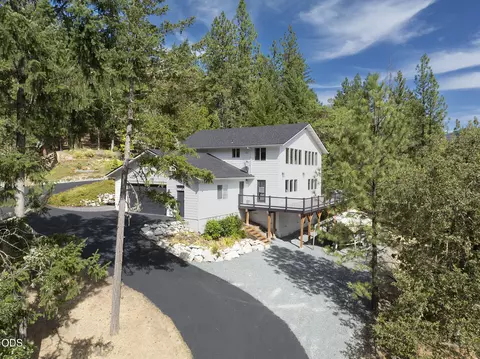 530 Greens Creek Rd, Grants Pass, OR 97527