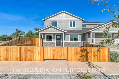 4702 Gebhard Rd, Central Point, OR 97502